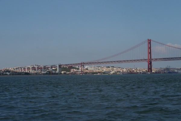 Brücke vor Lissabon